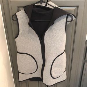 Lulu lemon reversible vest. SIZE 8